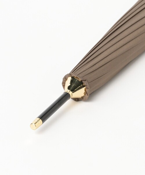 Ray BEAMS(レイビームス)の「ソリッド バンブー 傘(長傘・レディース・ラベンダー/ダークブラウン・ONE SIZE)」の5枚目の写真