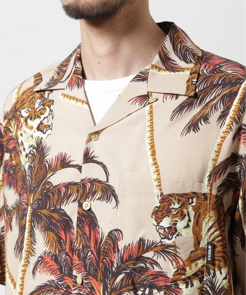 AVIREX（アヴィレックス）の「ALOHA SHIRT "TIGER & PALM TREE" / アロハシャツ "タイガー＆ パームツリー" / AVIREX / アヴィレックス（シャツ/ブラウス・メンズ・ホワイト/ブラック/ライトピンク・MEDIUM/LARGE/X-LARGE/XX-LARGE）」の20枚目の写真