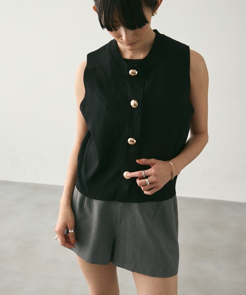 Lutim by u（ルチバイユー）の「Gold Big Button Vest / ゴールドビックボタンベスト（ベスト・レディース・ベージュ/ブラック・FREE）」の16枚目の写真