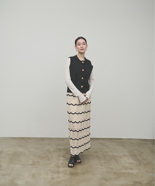 Lutim by u（ルチバイユー）の「Gold Big Button Vest / ゴールドビックボタンベスト（ベスト・レディース・ベージュ/ブラック・FREE）」の21枚目の写真