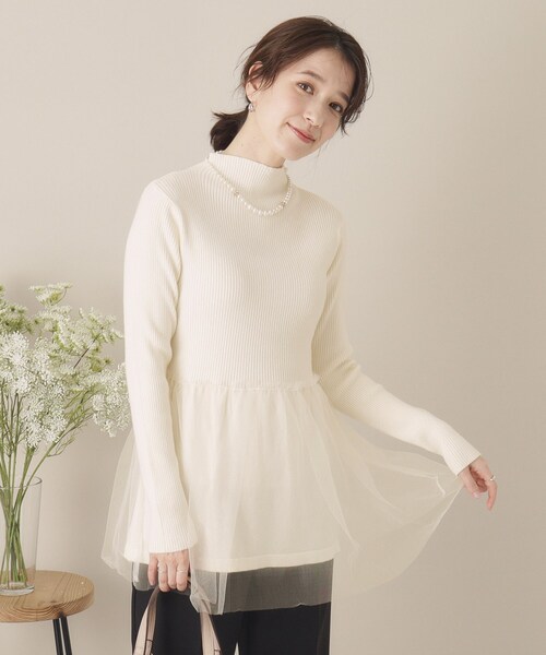 ITS'DEMO（イッツデモ）の「【手洗い可】チュールペプラムニット（ニット/セーター・レディース・ライトベージュ/ブラック/オフホワイト・00）」の2枚目の写真