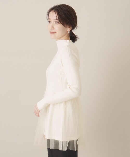 ITS'DEMO（イッツデモ）の「【手洗い可】チュールペプラムニット（ニット/セーター・レディース・ライトベージュ/ブラック/オフホワイト・00）」の17枚目の写真