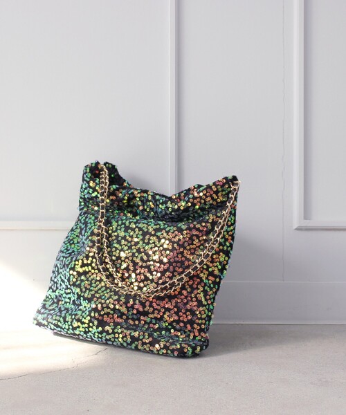 DRESSTERIOR(ドレステリア)の「◆Dhyana.(ディアナドット)スパンコールチェーントート DHBG021(トートバッグ・レディース・ブラック系3・00)」の1枚目の写真