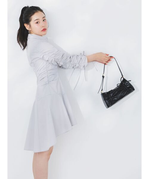 dazzlin（ダズリン）の「ギャザースリーブイレヘムシャツワンピース（ワンピース・レディース・ブルー/グレー/その他1・SMALL/MEDIUM）」の4枚目の写真