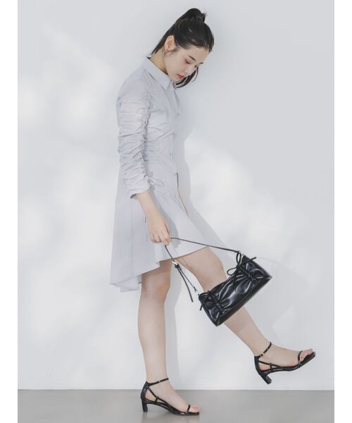 dazzlin（ダズリン）の「ギャザースリーブイレヘムシャツワンピース（ワンピース・レディース・ブルー/グレー/その他1・SMALL/MEDIUM）」の6枚目の写真