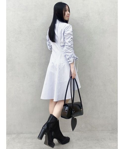 dazzlin（ダズリン）の「ギャザースリーブイレヘムシャツワンピース（ワンピース・レディース・ブルー/グレー/その他1・SMALL/MEDIUM）」の20枚目の写真