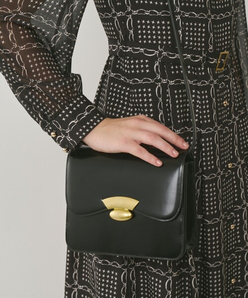 GRACE CONTINENTAL（グレースコンチネンタル）の「TOV COURANTE BAG（ショルダーバッグ・レディース・ブラック/ブルー・FREE）」の6枚目の写真