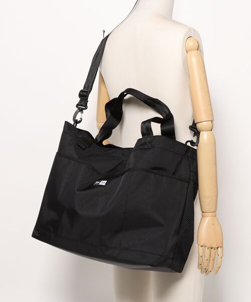NEW ERA（ニューエラ）の「【NEW ERA/ニューエラ】GYM TOTE BAG（トートバッグ・メンズ・ブラック・FREE）」の5枚目の写真