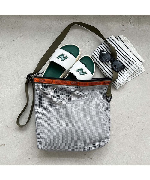 WEEKEND(ER)(ウィークエンダー)の「【WEEKEND(ER)】WKDMESH SHOULDER(ショルダーバッグ・メンズ・ブラック/グレー/オリーブ/フレッシュイエロー・FREE)」の9枚目の写真