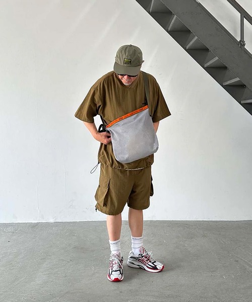WEEKEND(ER)(ウィークエンダー)の「【WEEKEND(ER)】WKDMESH SHOULDER(ショルダーバッグ・メンズ・ブラック/グレー/オリーブ/フレッシュイエロー・FREE)」の17枚目の写真