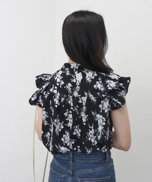 libelle more（リベル モア）の「花柄プリント合繊フリルブラウス（シャツ/ブラウス・レディース・ブラック/オフホワイト/ライトイエロー・M/L）」の22枚目の写真