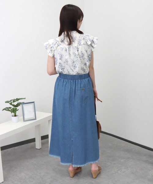 libelle more（リベル モア）の「花柄プリント合繊フリルブラウス（シャツ/ブラウス・レディース・ブラック/オフホワイト/ライトイエロー・M/L）」の5枚目の写真