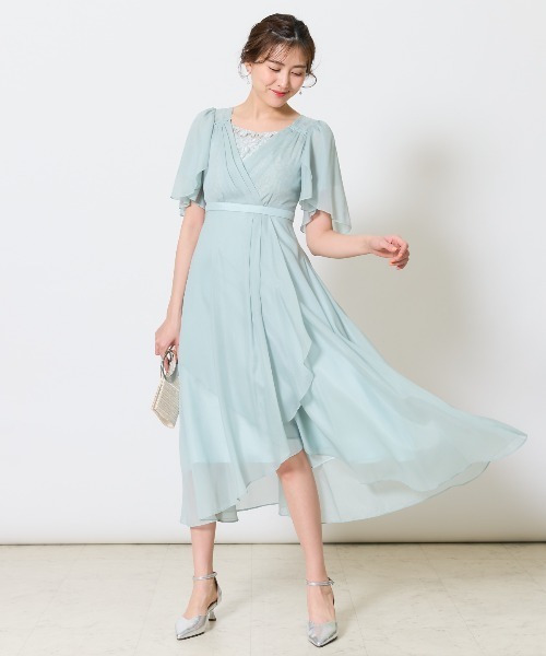 美品✨アンドクチュール ケープレイヤードドレス　アイボリーAnd couture AND COUTURE（アンドクチュール）の「ケープレイヤードクルー