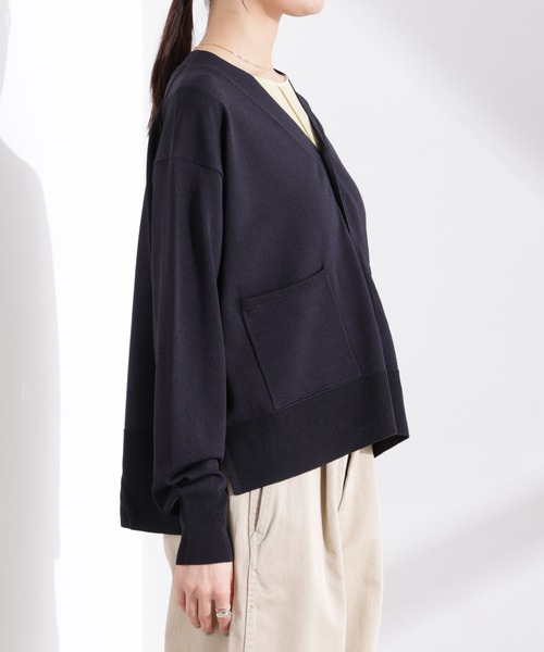 NANO universe（ナノユニバース）の「洗濯機洗い可UVカット接触冷感Vネックカーディガン（カーディガン/ボレロ・レディース・レッド/ダークネイビー/グレー系その他4・FREE）」の8枚目の写真