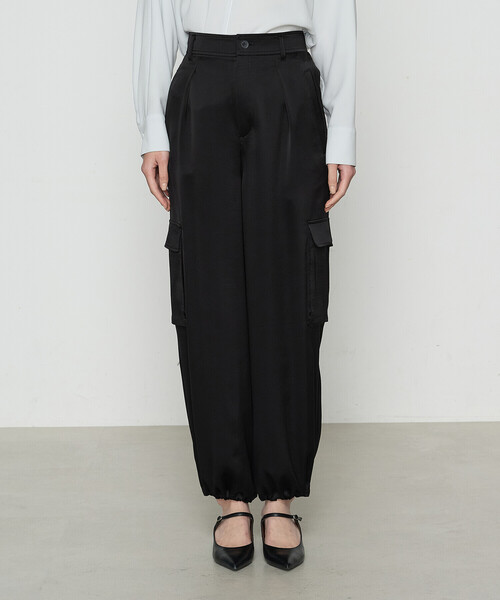 K.T KIYOKO TAKASE（キヨコタカセ）の「トリアセテート／ポリエステルサテン カーゴパンツ（その他パンツ・レディース・チャコール/ブラック・7号/9号/11号）」の10枚目の写真