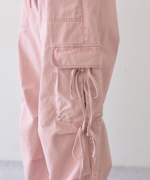 OLIVE des OLIVE（オリーブデオリーブ）の「デニムカーゴパンツ（その他パンツ・レディース・ピンク/ブラウン/オフホワイト/ブラック系その他・FREE）」の11枚目の写真