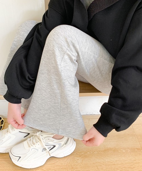 by LEGNA（バイレグナ）の「選べる丈 フレアレギパン  ストレッチ もっちり素材（その他パンツ・レディース・杢グレー/ブラック/カーキ・XL-Regular/L-Regular/M-Long/M-Regular/XL-Long/L-Long）」の18枚目の写真