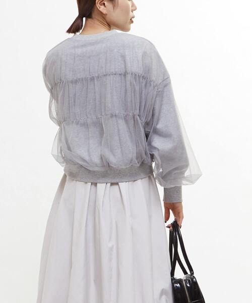 CONVERSE TOKYO（コンバーストウキョウ）の「SHIRRING TULLE DOCKING SWEAT（スウェット・レディース・グレー/ブラック/ピンク・FREE）」の5枚目の写真