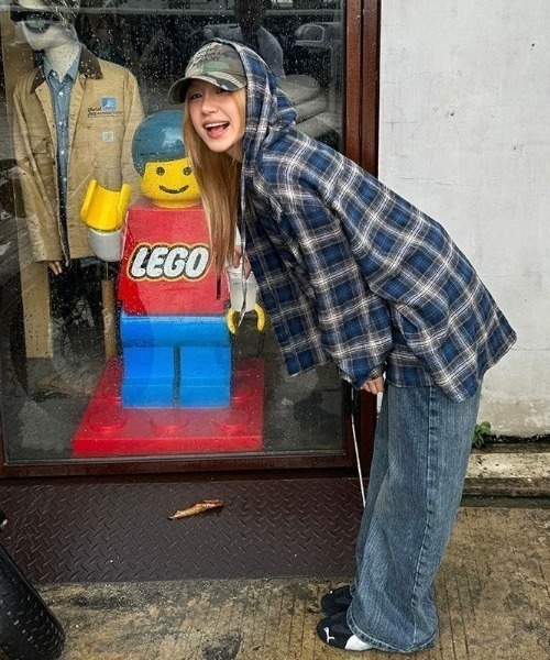 FreeZone(フリーゾーン)の「【新色展開】フーディー ヴィンテージライク チェックシャツ(シャツ/ブラウス・メンズ・ブルー/ブラウン・F)」の11枚目の写真