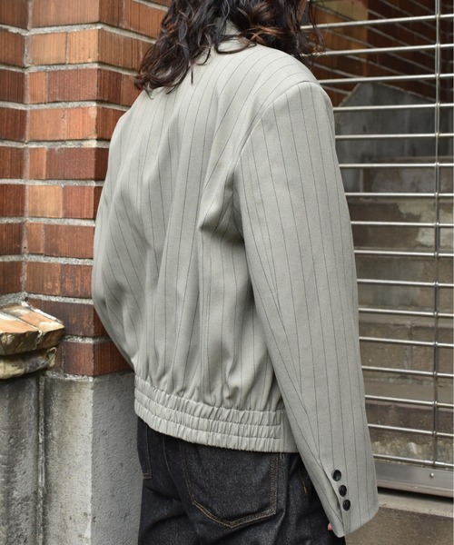 ショートリブストライプジャケット（テーラードジャケット