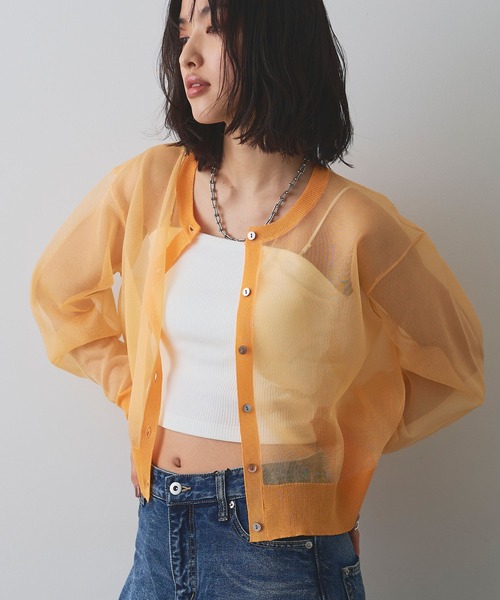 ELLEgirl（エルガール）の「シアーニットカーディガン（カーディガン/ボレロ・レディース・オレンジ/ピンク/アイボリー/ブルー・FREE）」の4枚目の写真