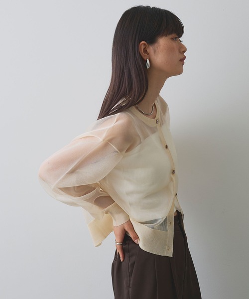 ELLEgirl（エルガール）の「シアーニットカーディガン（カーディガン/ボレロ・レディース・オレンジ/ピンク/アイボリー/ブルー・FREE）」の10枚目の写真