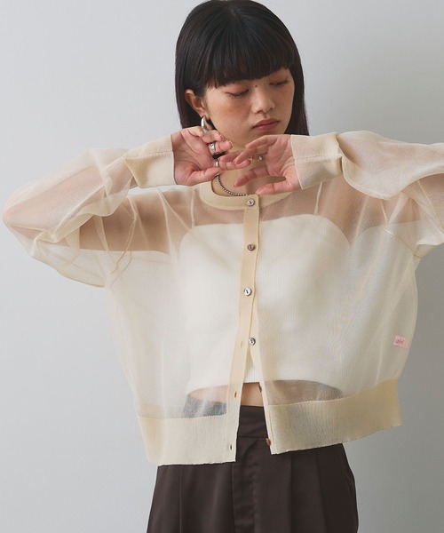 ELLEgirl（エルガール）の「シアーニットカーディガン（カーディガン/ボレロ・レディース・オレンジ/ピンク/アイボリー/ブルー・FREE）」の5枚目の写真