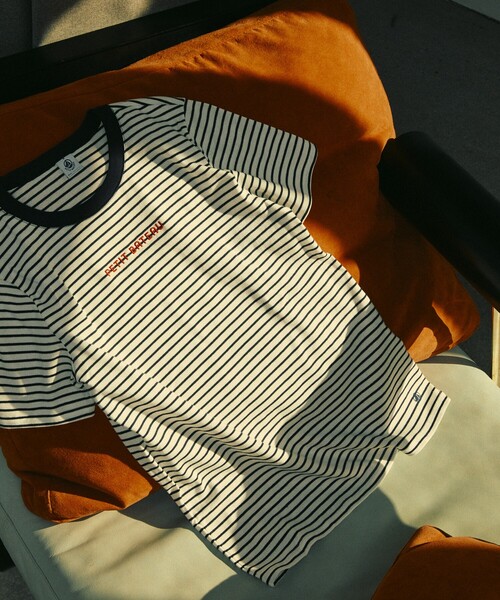 PETIT BATEAU（プチバトー）の「PETIT BATEAU × Firsthand/プチバトー 別注ロゴ クルーネックTEE / ワンポイントミニロゴTシャツ（Tシャツ/カットソー・レディース・ホワイト/その他/ブラック・S/M）」の3枚目の写真