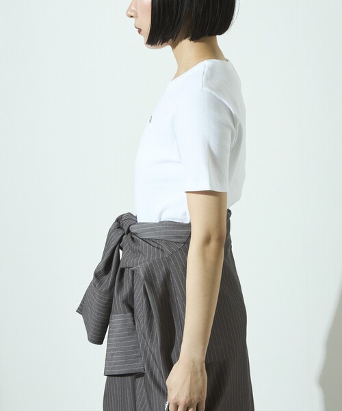 PETIT BATEAU（プチバトー）の「PETIT BATEAU × Firsthand/プチバトー 別注ロゴ クルーネックTEE / ワンポイントミニロゴTシャツ（Tシャツ/カットソー・レディース・ホワイト/その他/ブラック・S/M）」の8枚目の写真