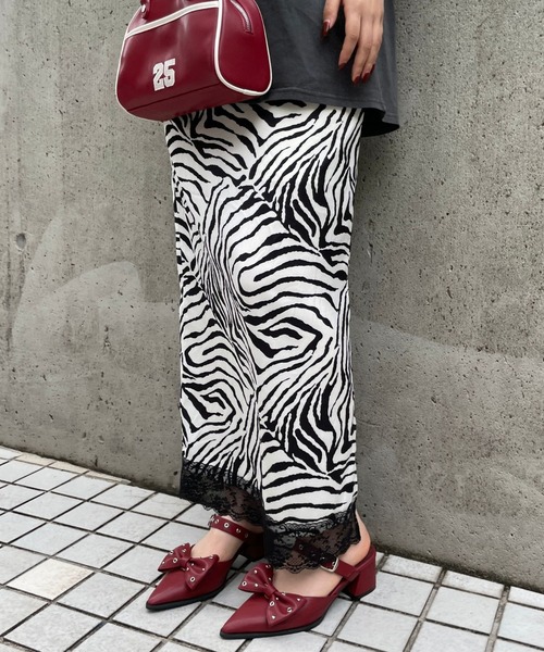 FOREVER 21(フォーエバー トゥエンティーワン)の「【2025SS】アニマルIラインスカート(スカート・レディース・ゼブラ/レオパード・SMALL/MEDIUM)」の1枚目の写真