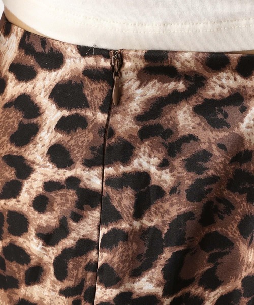 FOREVER 21(フォーエバー トゥエンティーワン)の「【2025SS】アニマルIラインスカート(スカート・レディース・ゼブラ/レオパード・SMALL/MEDIUM)」の22枚目の写真