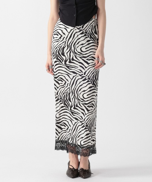 FOREVER 21(フォーエバー トゥエンティーワン)の「【2025SS】アニマルIラインスカート(スカート・レディース・ゼブラ/レオパード・SMALL/MEDIUM)」の9枚目の写真