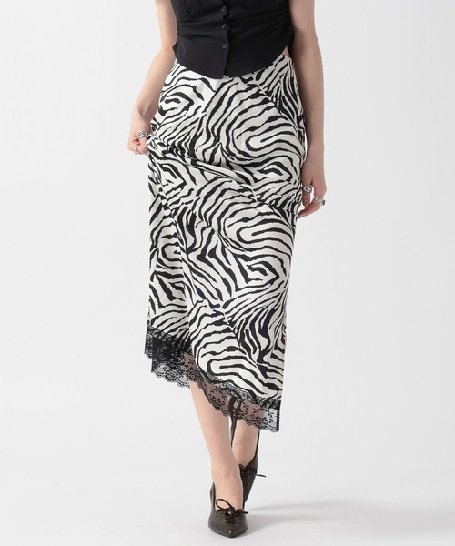 FOREVER 21(フォーエバー トゥエンティーワン)の「【2025SS】アニマルIラインスカート(スカート・レディース・ゼブラ/レオパード・SMALL/MEDIUM)」の10枚目の写真