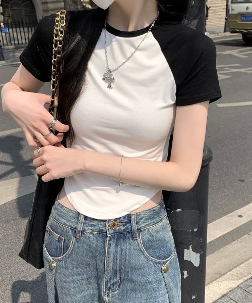 SHEPP(シープ)の「配色ラグランスリーブ ラウンドショートTシャツ / クロップド(Tシャツ/カットソー・レディース・グレー/ホワイト・F)」の10枚目の写真