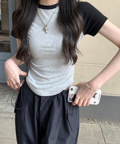 SHEPP(シープ)の「配色ラグランスリーブ ラウンドショートTシャツ / クロップド(Tシャツ/カットソー・レディース・グレー/ホワイト・F)」の15枚目の写真