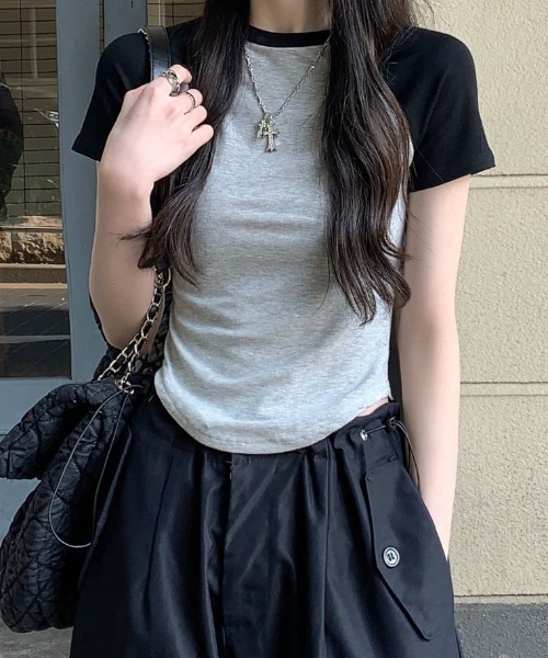 SHEPP(シープ)の「配色ラグランスリーブ ラウンドショートTシャツ / クロップド(Tシャツ/カットソー・レディース・グレー/ホワイト・F)」の11枚目の写真