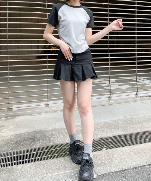 SHEPP(シープ)の「配色ラグランスリーブ ラウンドショートTシャツ / クロップド(Tシャツ/カットソー・レディース・グレー/ホワイト・F)」の19枚目の写真