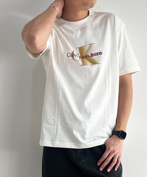 Calvin Klein Jeans（カルヴァンクラインジーンズ）の「Calvin Klein Jeans カルバンクラインジーンズ MONOLOGO SHIFT TEE ショートスリーブロゴTシャツ（Tシャツ/カットソー・メンズ・ブラック/ブルー/ホワイト/ホワイト系その他・M/L/XL/S）」の14枚目の写真