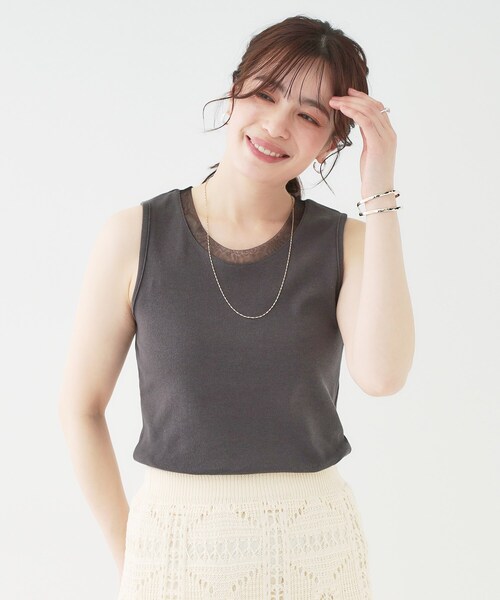 SHOO・LA・RUE(シューラルー)の「【洗える/S-LL】シアーネックがこなれ見え リブタンクトップ(Tシャツ/カットソー・レディース・ホワイト/ブラック/ダークグレー/ライトグリーン・01/02/03/04)」の9枚目の写真