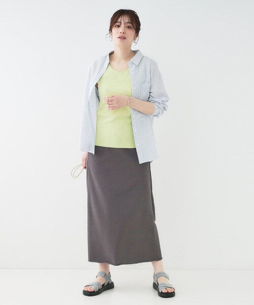 SHOO・LA・RUE(シューラルー)の「【洗える/S-LL】シアーネックがこなれ見え リブタンクトップ(Tシャツ/カットソー・レディース・ホワイト/ブラック/ダークグレー/ライトグリーン・01/02/03/04)」の19枚目の写真