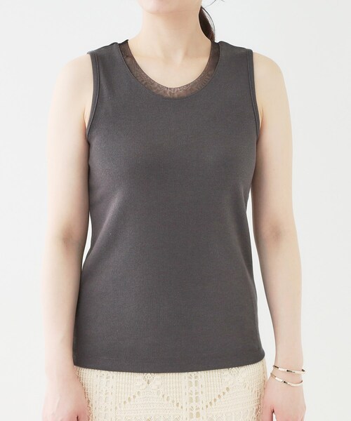 SHOO・LA・RUE(シューラルー)の「【洗える/S-LL】シアーネックがこなれ見え リブタンクトップ(Tシャツ/カットソー・レディース・ホワイト/ブラック/ダークグレー/ライトグリーン・01/02/03/04)」の21枚目の写真