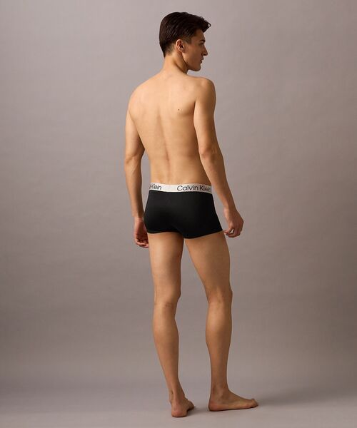 Calvin Klein（カルバン・クライン）の「3枚パック クロマティック ローライズ ボクサーパンツ（ボクサーパンツ・メンズ・ブラック系・XL/M/L/S）」の6枚目の写真