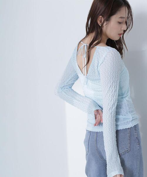 NATURAL BEAUTY BASIC(ナチュラルビューティーベーシック)の「【THINK BEAUTY】バックシャンレースカットソー(Tシャツ/カットソー・レディース・ホワイト/ブラック/ブルー・FREE)」の3枚目の写真