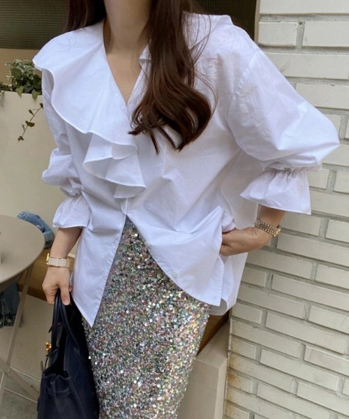 AMELY(エミリー)の「フリルブラウス(シャツ/ブラウス・レディース・ブルー/ホワイト/ブラック・フリー)」の9枚目の写真