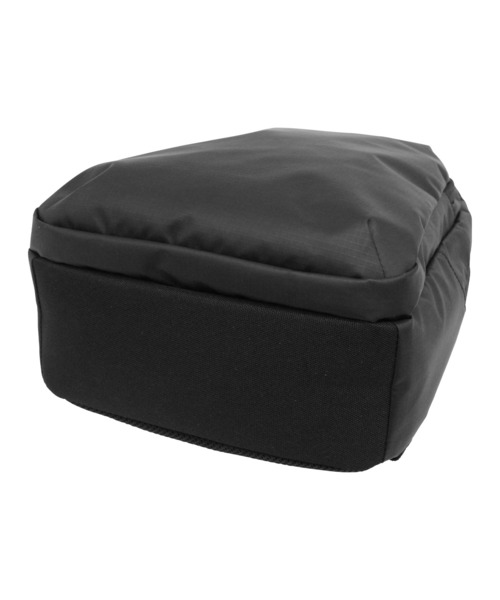 MICHAEL LINNELL（マイケル リンネル）の「【MICHAEL LINNELL/マイケルリンネル】2Way Body Bag　バックパック　ショルダーバッグ　軽量　撥水　リフレクタープリント　ワンポイントブランドロゴ（バックパック/リュック・メンズ・ブラック・FREE）」の3枚目の写真