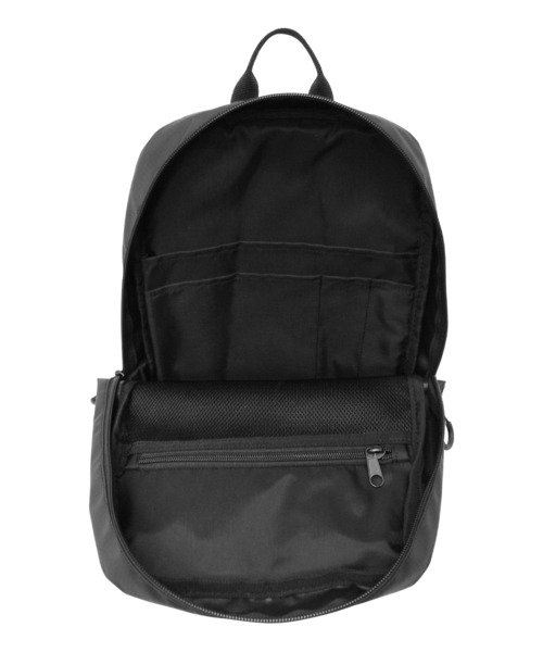 MICHAEL LINNELL（マイケル リンネル）の「【MICHAEL LINNELL/マイケルリンネル】2Way Body Bag　バックパック　ショルダーバッグ　軽量　撥水　リフレクタープリント　ワンポイントブランドロゴ（バックパック/リュック・メンズ・ブラック・FREE）」の5枚目の写真