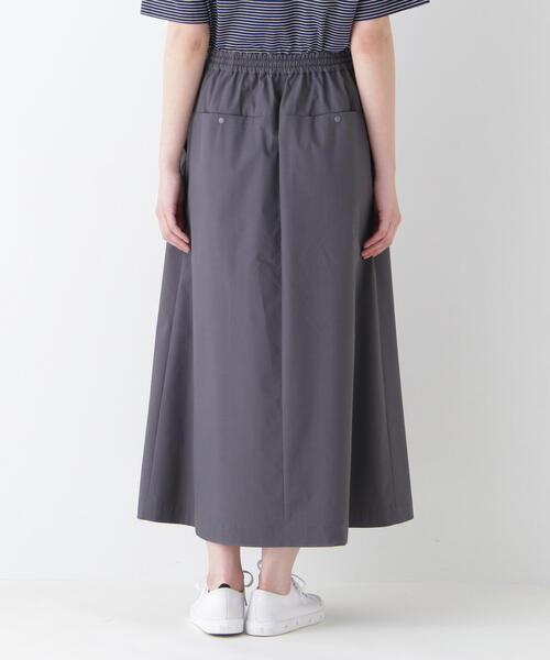 human woman（ヒューマンウーマン）の「◆【撥水・ストレッチ】コットンポリエステルウェザードローストリングタックスカート（スカート・レディース・グレー系その他/ベージュ系その他2・MEDIUM）」の14枚目の写真
