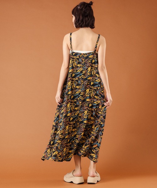 anap mimpi(アナップミンピ)の「ボタニカル柄 レーヨン フレア キャミ ロング ワンピース(ワンピース・レディース・グリーン/ブラック・FREE)」の17枚目の写真