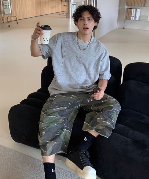 FreeZone（フリーゾーン）の「シンプルデザインユニセックスTシャツ（Tシャツ/カットソー・メンズ・グレー/ブラック・F）」の15枚目の写真