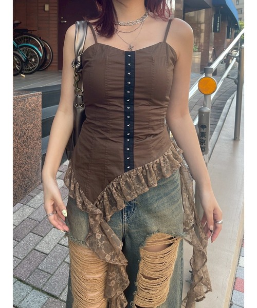 EVRIS(エヴリス)の「レースフリルキャミソール(キャミソール・レディース・ホワイト/ブラウン/ブラック・FREE)」の15枚目の写真